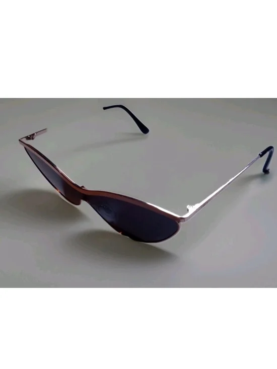 Sleek Cat Eye Metal Frame Sunglasses - Silver with Dark Blue Lenses - Picture 3 of 5